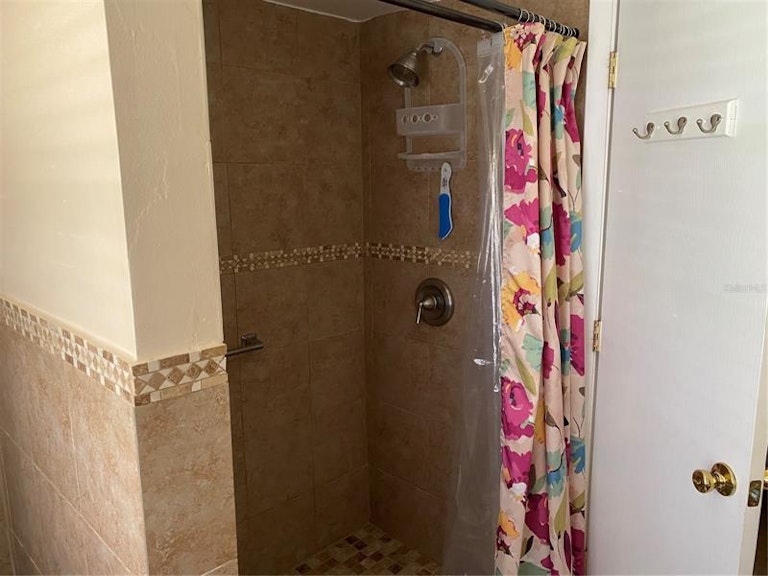 Photo 11 of 21 - 2120 El Campo Ave, Deltona, FL 32725