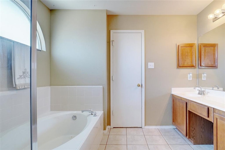Photo 26 of 34 - 1709 White Dove Ln, Denton, TX 76210