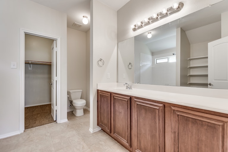 Photo 15 of 18 - 2508 Cumberland Trl, Balch Springs, TX 75181