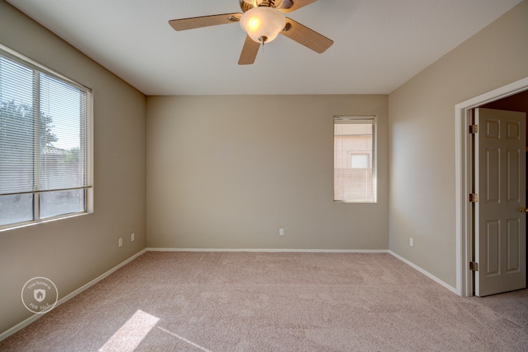 Photo 15 of 25 - 15927 W Maui Ln, Surprise, AZ 85379