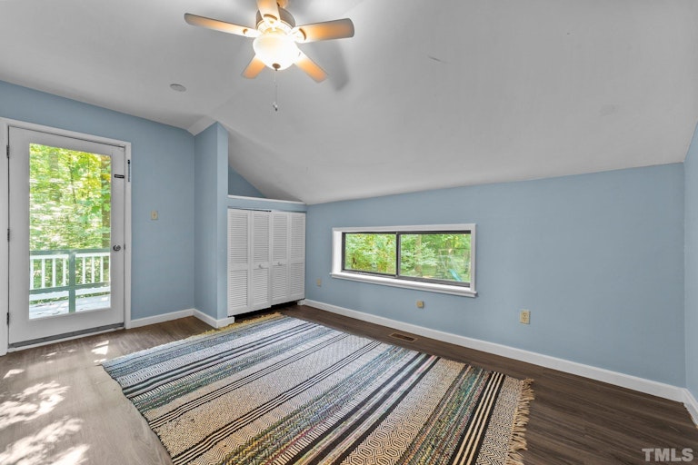 Photo 28 of 36 - 317 Stony Hill Rd, Chapel Hill, NC 27516