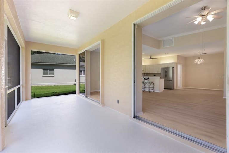 Photo 24 of 28 - 5706 Stone Pointe Dr, Sarasota, FL 34233