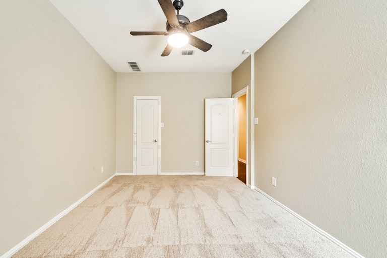 Photo 22 of 27 - 212 Hollywood Dr, Coppell, TX 75019