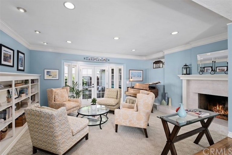 Photo 6 of 50 - 730 E Emerson Ave, Orange, CA 92865