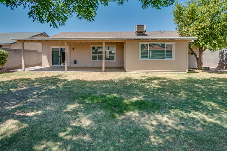 Photo 5 of 22 - 3027 W Daley Ln, Phoenix, AZ 85027