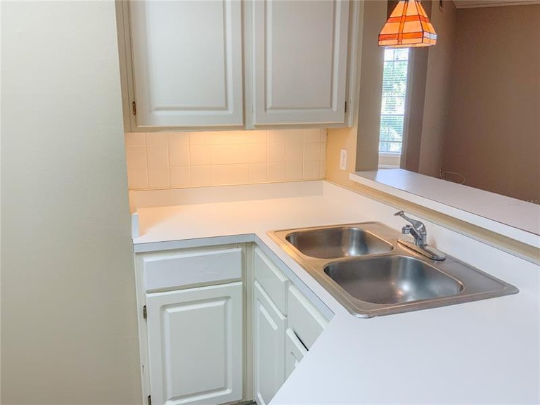 Photo 11 of 43 - 1309 Bay Club Cir #1309, Tampa, FL 33607
