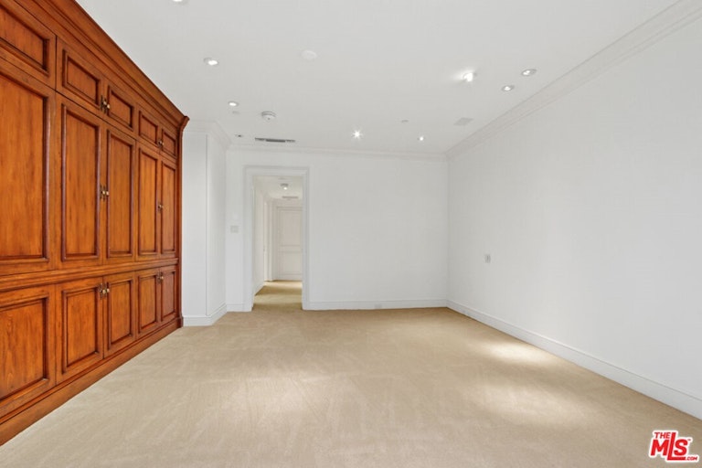 Photo 19 of 40 - 10601 Wilshire Blvd #404, Los Angeles, CA 90024
