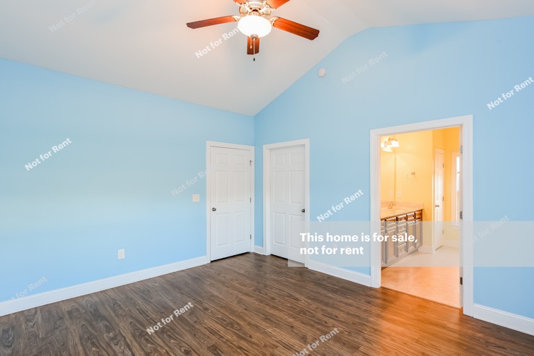 Photo 15 of 25 - 634 Lawson Cypress Ln, Fuquay Varina, NC 27526
