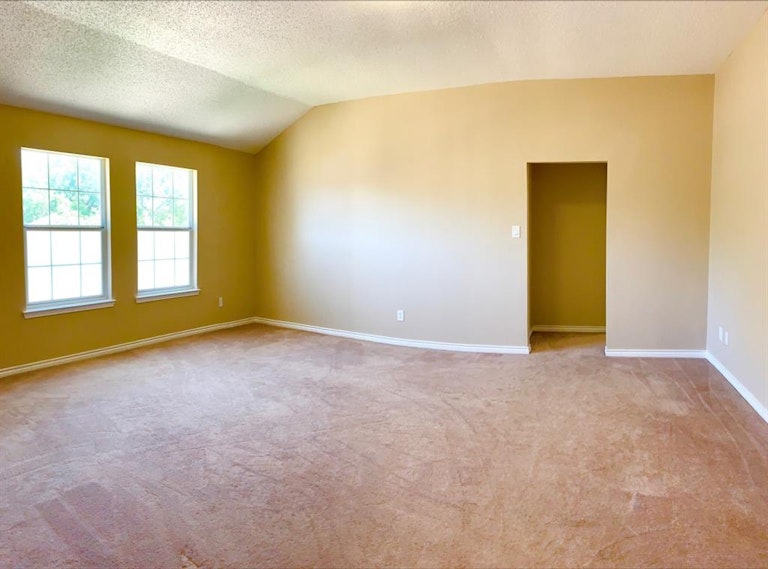 Photo 22 of 38 - 801 Forest Edge Ln, Wylie, TX 75098