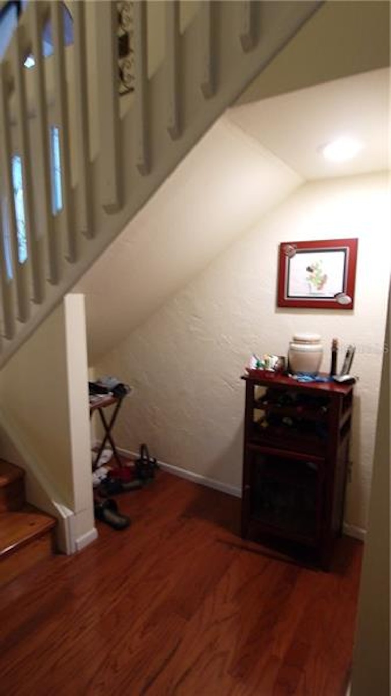 Photo 23 of 25 - 6470 Edgeworth Dr, Orlando, FL 32819