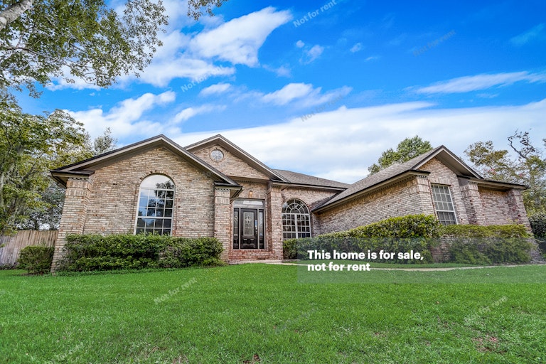 Photo 11 of 53 - 12060 Wren Hollow Ct, Jacksonville, FL 32246