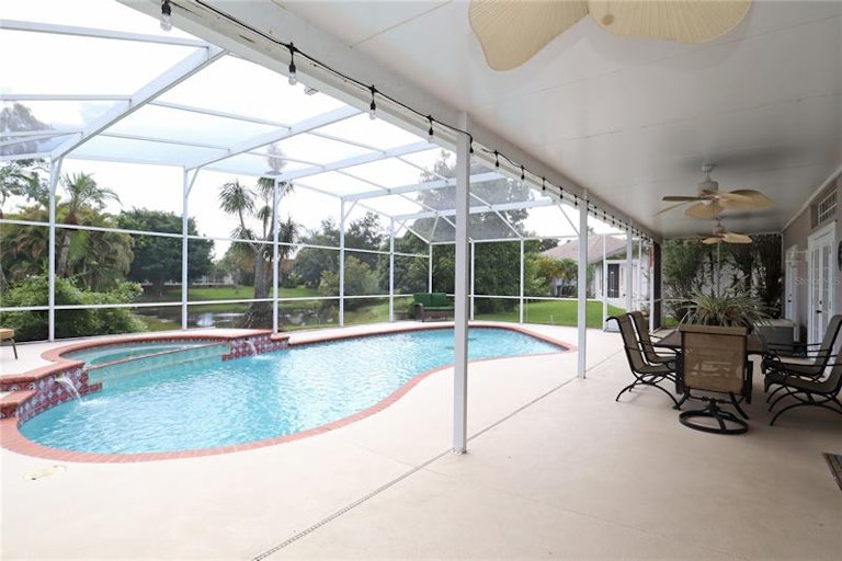 Photo 23 of 32 - 3943 Ocita Dr, Orlando, FL 32837