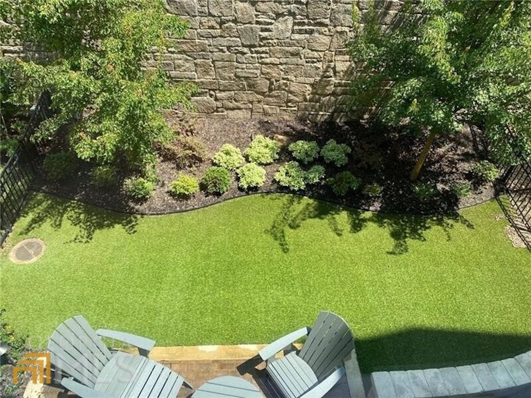 Photo 30 of 36 - 589 Broadview Pl NE, Atlanta, GA 30324