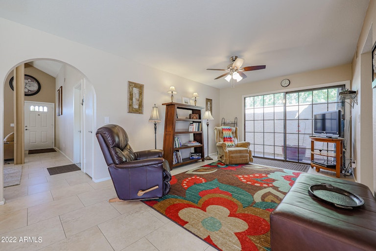 Photo 22 of 38 - 5207 E Half Moon Dr, Phoenix, AZ 85044