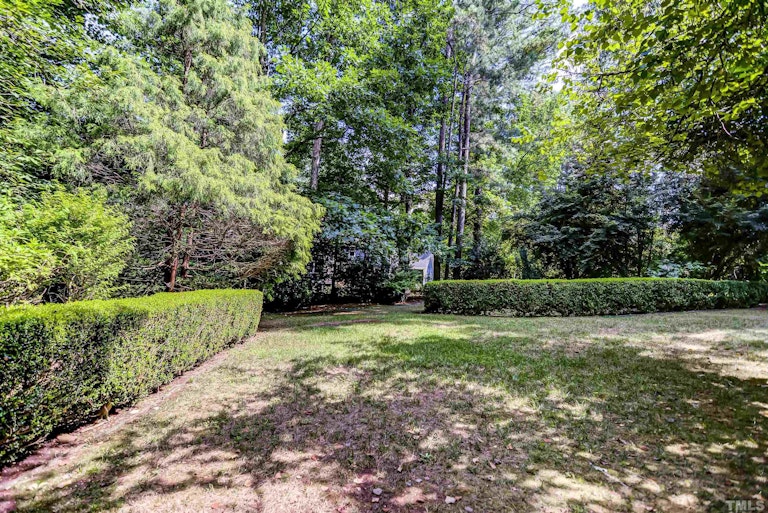 Photo 32 of 34 - 8608 Windjammer Dr, Raleigh, NC 27615