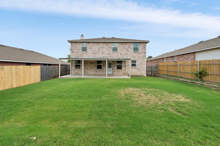 Photo 5 of 26 - 740 Tuscany Trl, Fort Worth, TX 76179