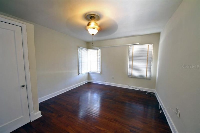 Photo 7 of 11 - 205 Sunburst Ct, Clearwater, FL 33755