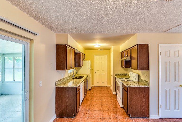 Photo 3 of 27 - 145 Mexicali Ave, Kissimmee, FL 34743