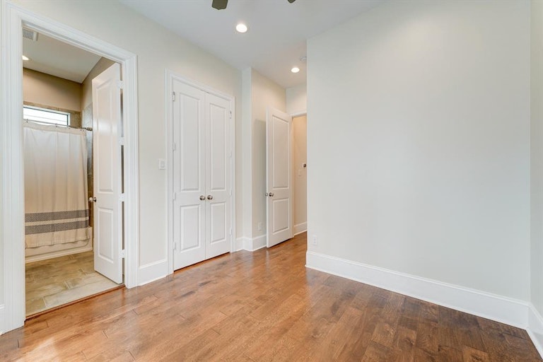 Photo 34 of 49 - 2775 Freund St, Houston, TX 77003