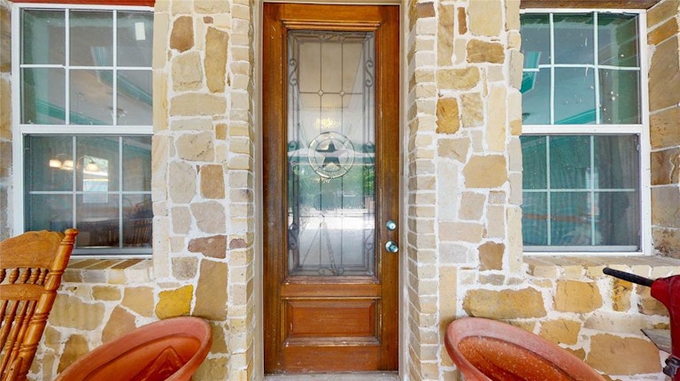 Photo 6 of 41 - 14625 Muscatine St, Houston, TX 77015
