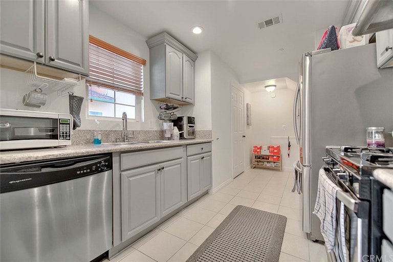 Photo 54 of 57 - 3711 Baldwin St #708, Los Angeles, CA 90031
