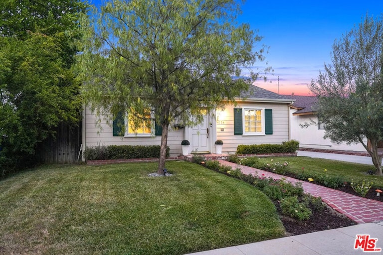 Photo 41 of 50 - 4734 Farmdale Ave, North Hollywood, CA 91602