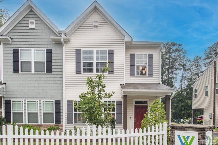 Photo 1 of 30 - 3700 Buffaloe Rd, Raleigh, NC 27604