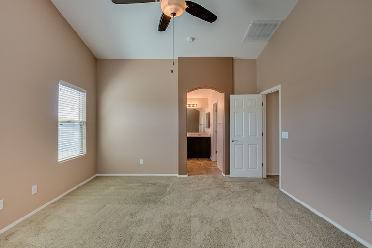 Photo 13 of 25 - 251 S 195th Dr, Buckeye, AZ 85326