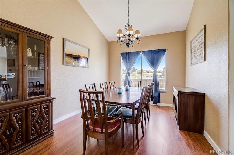 Photo 10 of 30 - 5875 S Quatar Cir, Centennial, CO 80015