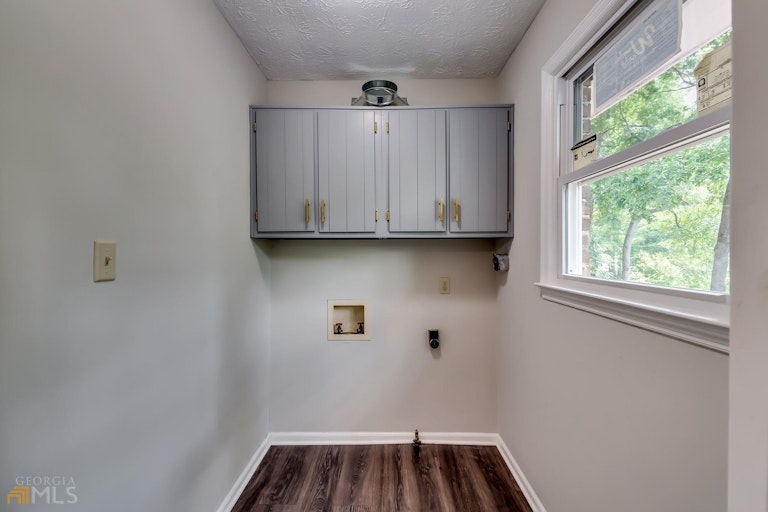 Photo 18 of 24 - 2920 NW Landmark Dr, Conyers, GA 30094
