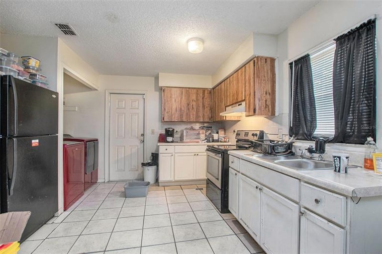 Photo 12 of 22 - 8803 N 13th St, Tampa, FL 33604