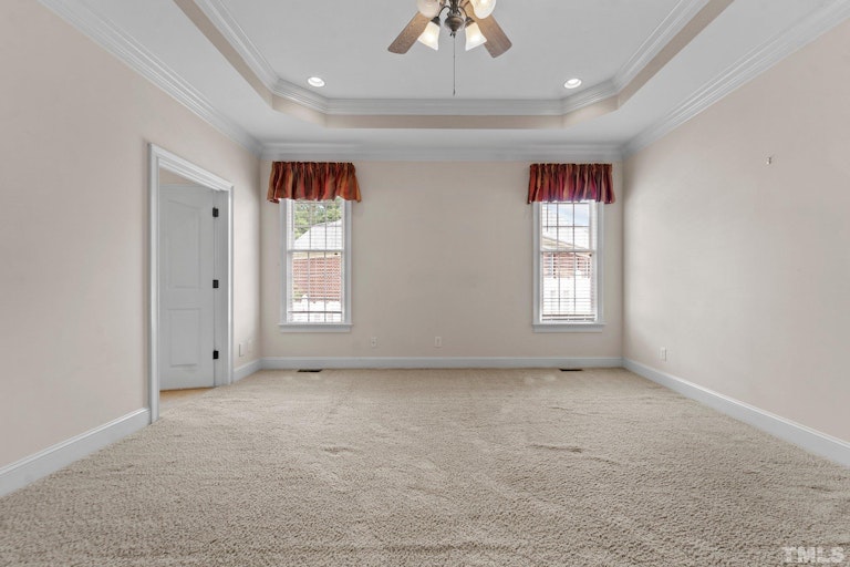Photo 17 of 30 - 631 E Lakota Dr, Fuquay Varina, NC 27526