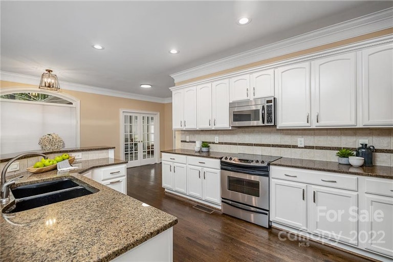 Photo 13 of 34 - 15021 Ron Allen Ct, Mint Hill, NC 28227