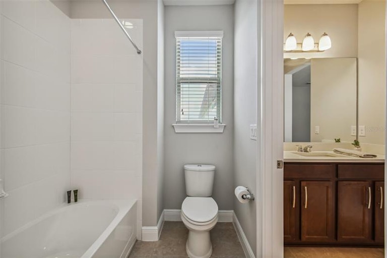 Photo 58 of 77 - 10430 Warrick St, Orlando, FL 32836