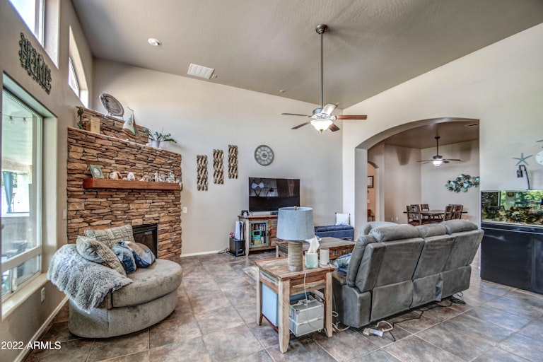 Photo 12 of 49 - 756 E Cedar Dr, Chandler, AZ 85249
