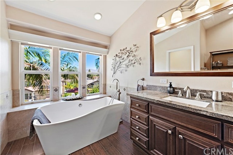 Photo 17 of 42 - 20421 Via Guadalupe, Yorba Linda, CA 92887