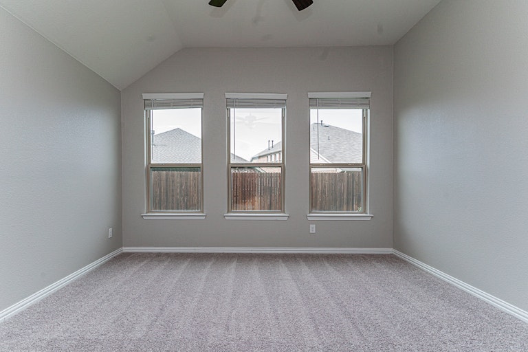 Photo 17 of 21 - 9328 Flying Eagle Ln, Fort Worth, TX 76131