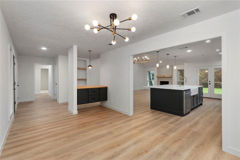 Photo 21 of 48 - 1924 Foxtail Pl, Spring, TX 77380
