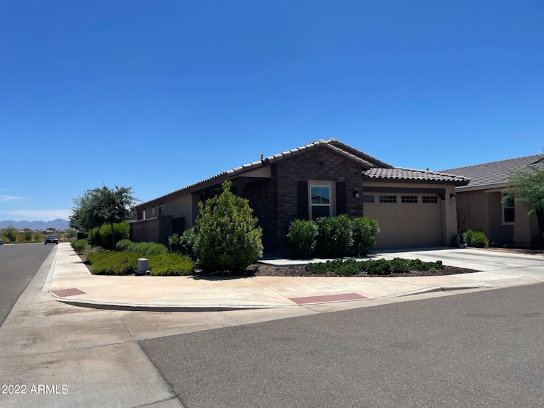 Photo 2 of 28 - 9341 W Willow Bend Ln, Phoenix, AZ 85037