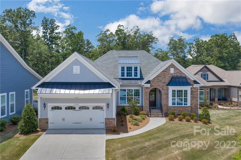 Photo 1 of 48 - 17517 Langston Dr, Charlotte, NC 28278