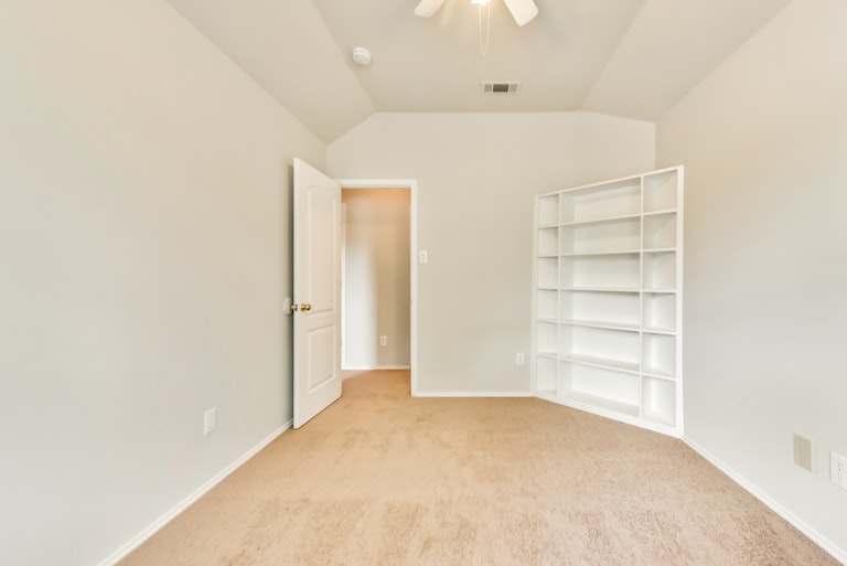 Photo 22 of 28 - 802 Cheyenne Dr, Allen, TX 75002