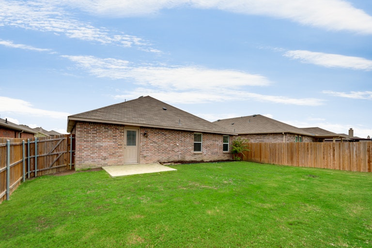 Photo 23 of 25 - 1436 Willoughby Way, Little Elm, TX 75068