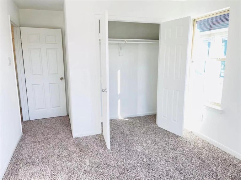 Photo 36 of 39 - 11111 Beverley Park St, Sugar Land, TX 77498