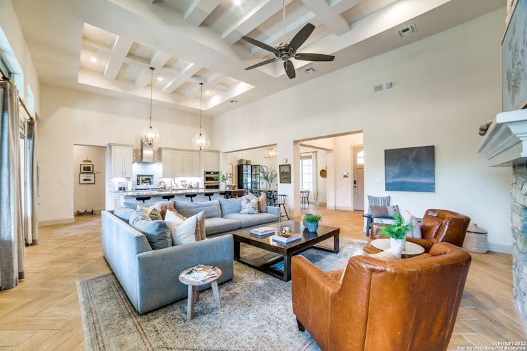 Photo 8 of 30 - 8822 Falcon Pl, San Antonio, TX 78256