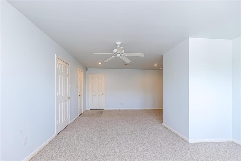 Photo 35 of 47 - 2828 Bering Dr, Houston, TX 77057