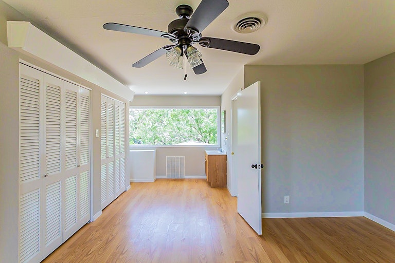 Photo 22 of 23 - 850 Linda Lou Dr, San Antonio, TX 78223