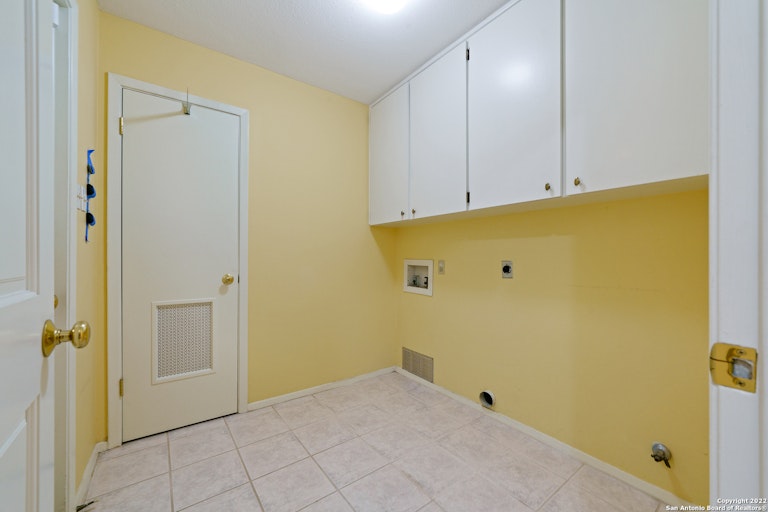 Photo 27 of 29 - 2035 Morning Dove St, San Antonio, TX 78232
