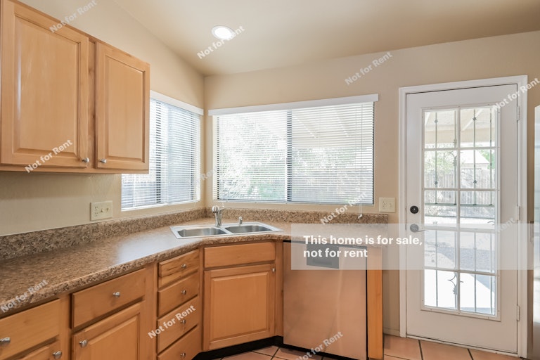 Photo 13 of 27 - 2757 W Firebrook Rd, Tucson, AZ 85741