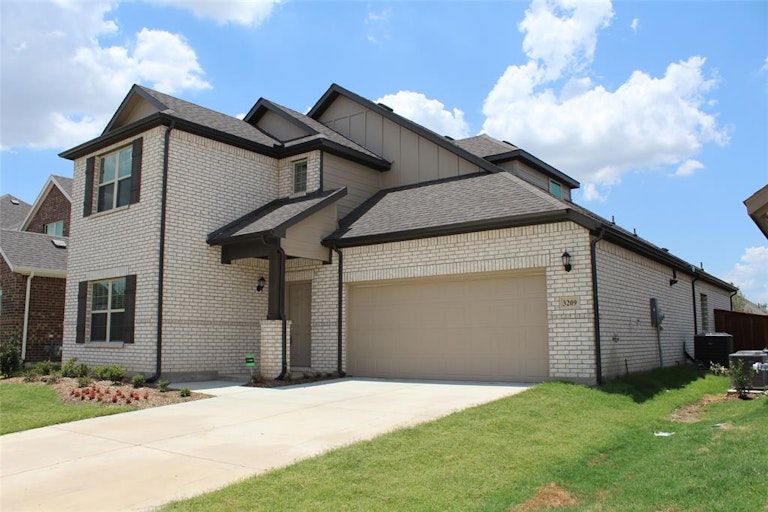 Photo 2 of 39 - 3209 Puffin Ln, Celina, TX 75009