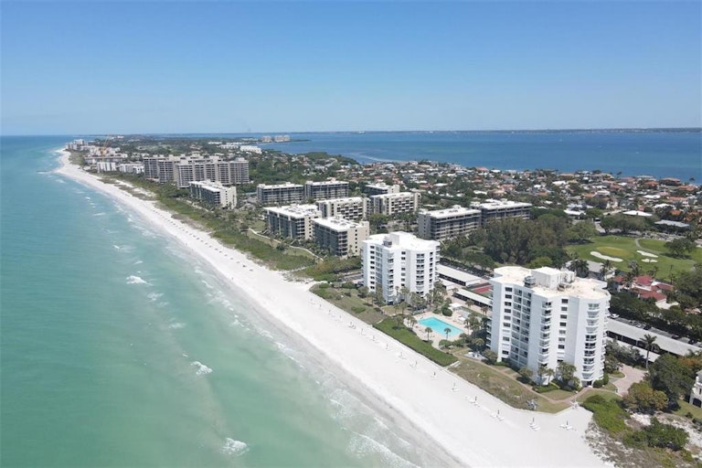 Photo 41 of 63 - 1000 Longboat Club Rd #702, Longboat Key, FL 34228